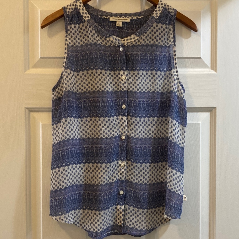 American Eagle Outfitters Sleeveless Blouse - Small